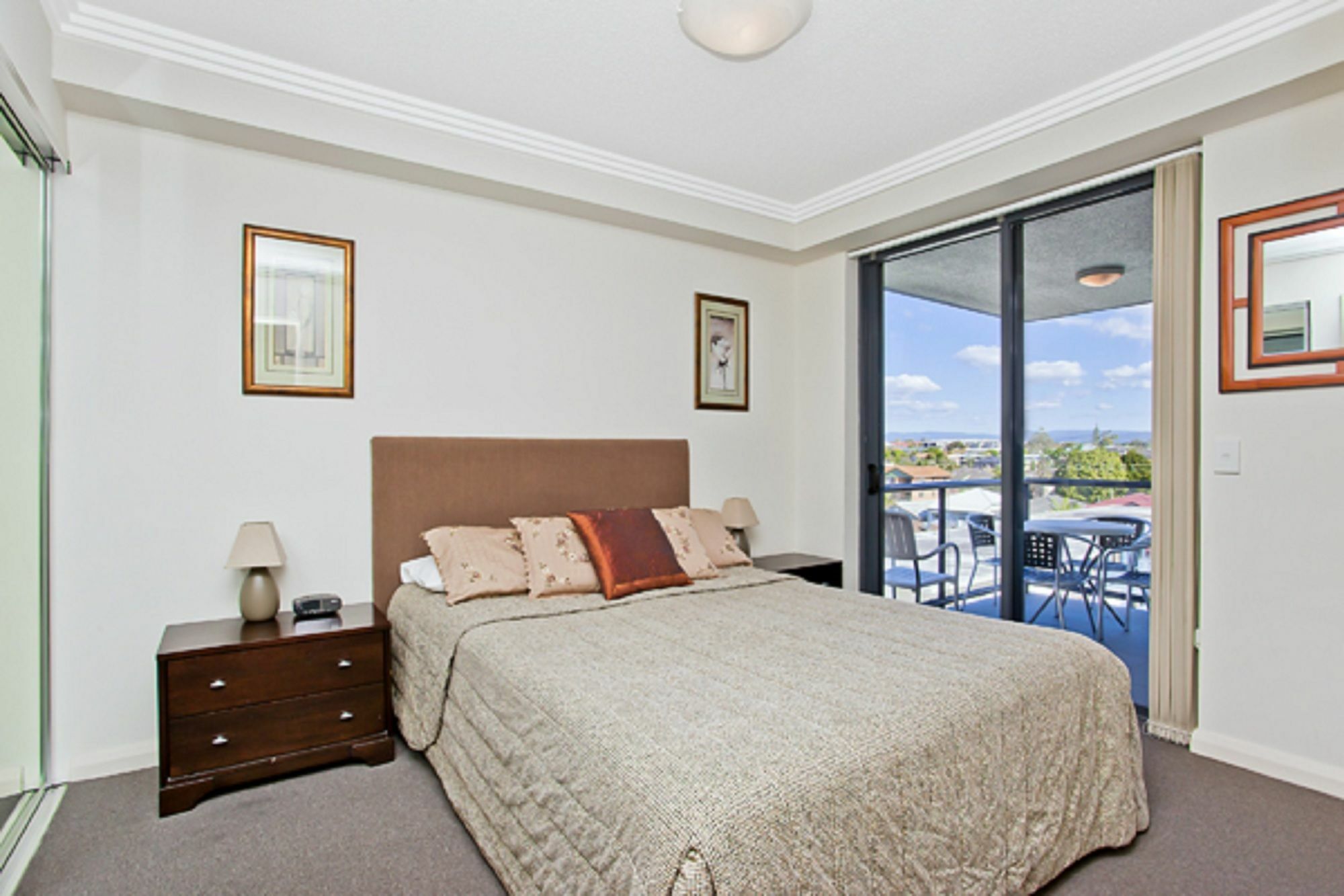 Aqualine Apartments On The Broadwater Gold Coast Buitenkant foto