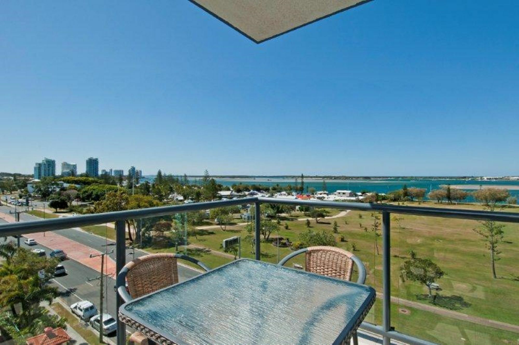 Aqualine Apartments On The Broadwater Gold Coast Buitenkant foto